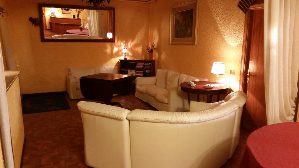 Hotel Villa Maria Luigia Фраскаті Екстер'єр фото