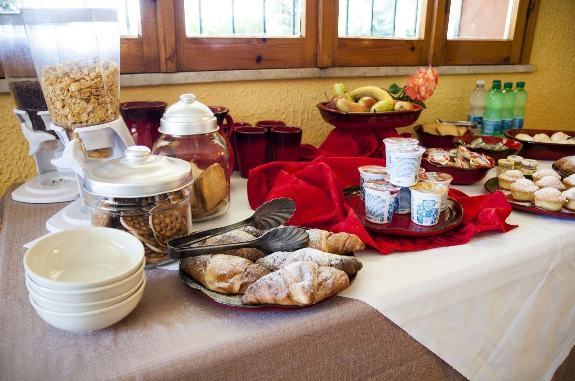 Hotel Villa Maria Luigia Фраскаті Екстер'єр фото
